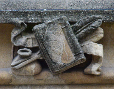 Lloyds bank carving